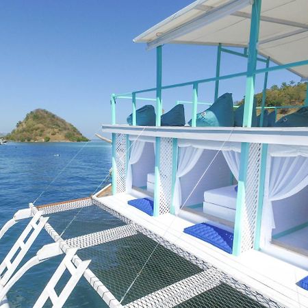 Le Pirate Boatel - Floating Hotel Labuan Bajo Kültér fotó